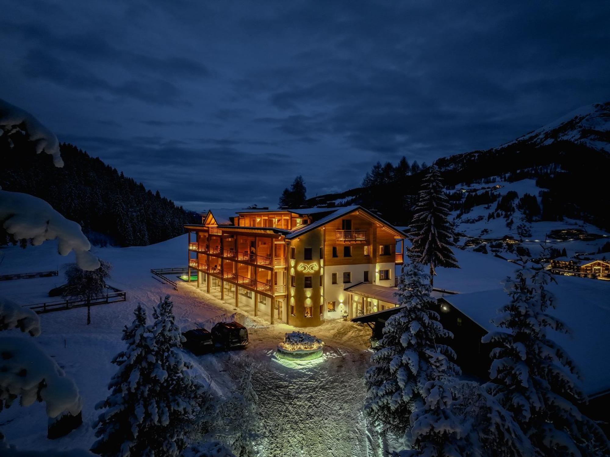 Hotel Pozzamanigoni Selva di Val Gardena Esterno foto